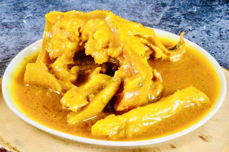 7 Menu Lebaran Ala Rumahan yang Mudah dan Praktis Dibuat di Rumah, 1. Opor ayam, 2. Gulai, 3. Rendang, 4. Dendeng batokok, 5. Semur, 6. Sambal goreng krecek, 7. Sup iga