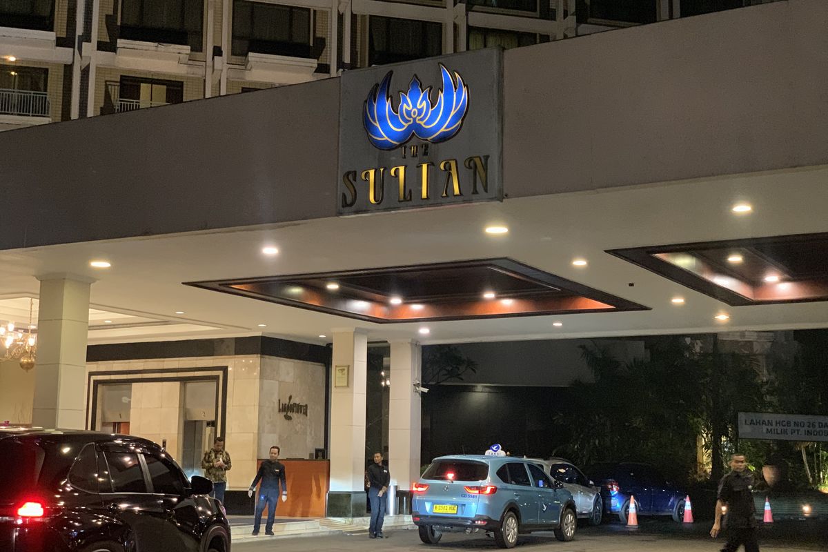 tarif menginap di Hotel Sultan, hotel sultan jakarta, polemik kepemilikan hotel sultan, tarif menginap di hotel sultan, harga menginap di hotel sultan jakarta, tipe kamar hotel sultan jakarta, Hotel Sultan Tetap Beroperasi di Tengah Polemik Kepemilikan, Berapa Tarif Menginapnya?