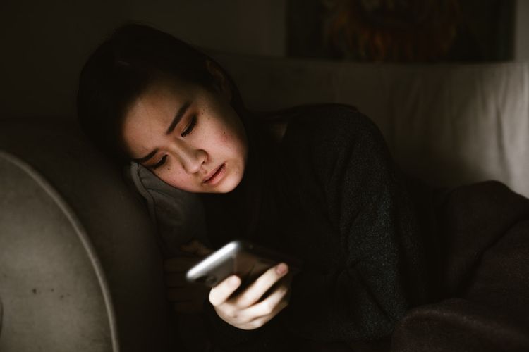 lost contact, berteman dengan mantan, lost contact dengan mantan, berteman dengan mantan pacar, putus hubungan dengan mantan, memutus kontak, memutus kontak dengan mantan, Sudah Lost Contact, Bolehkah Berteman dengan Mantan Kembali?