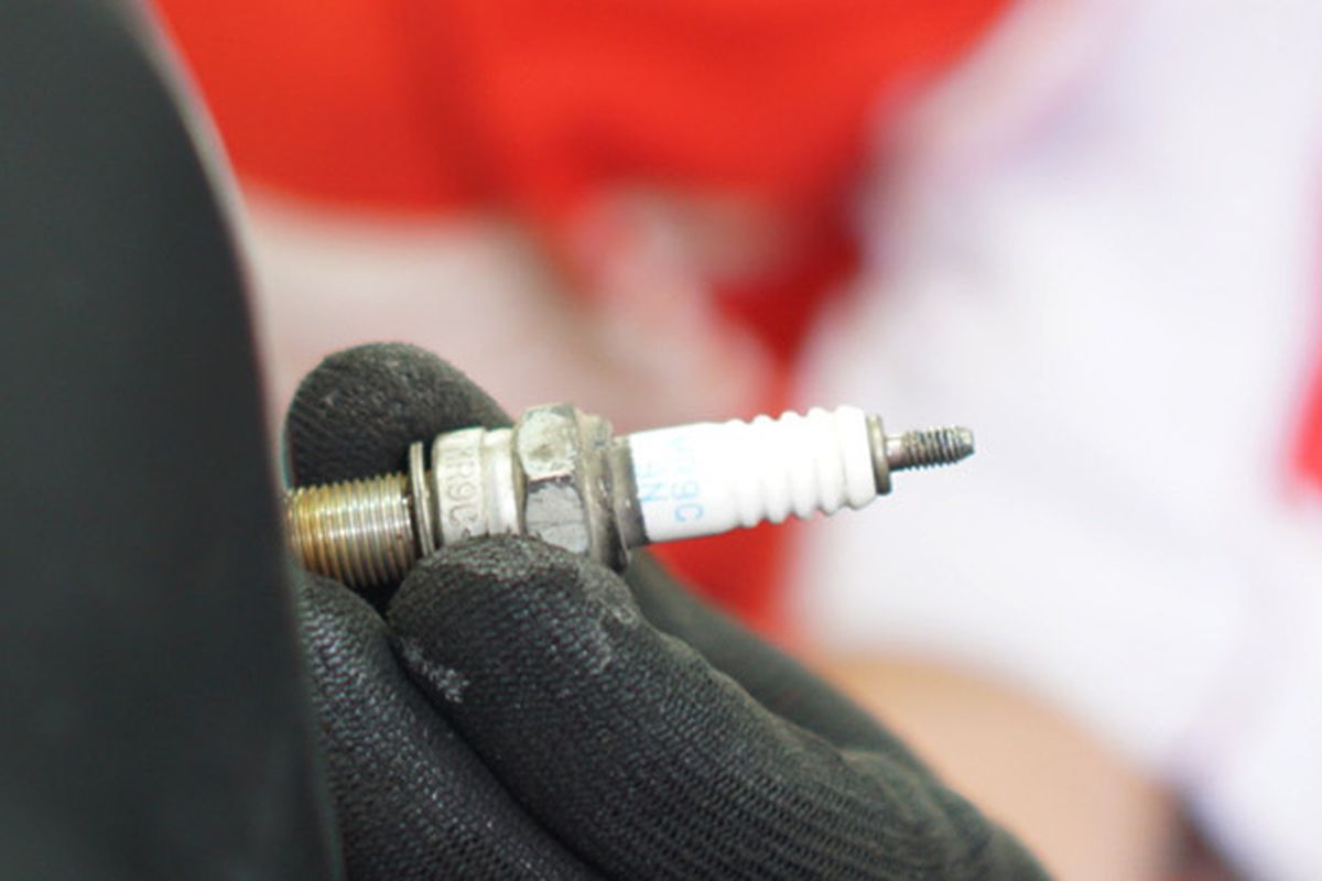 penggantian, performa, Kapan Harus Ganti Busi Motor? Ini Patokan dan Tandanya
