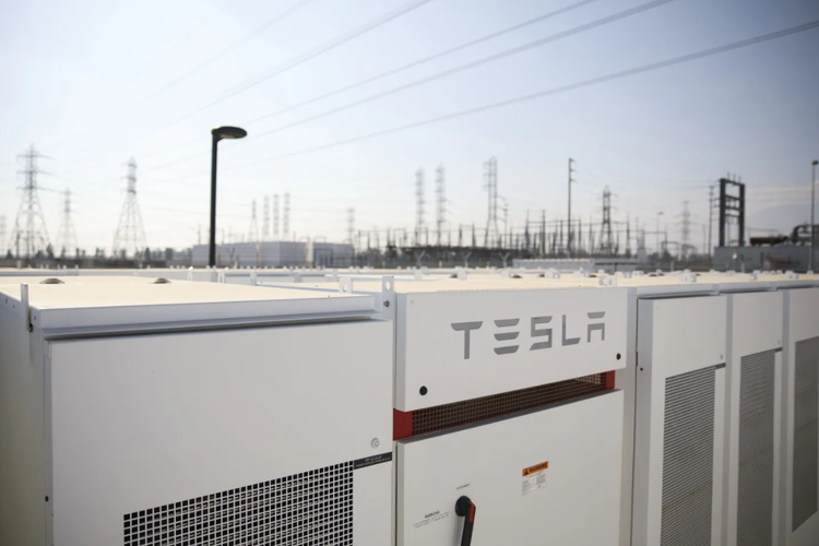 Elon Musk, Elon Musk Makin Tajir Melintir, Manusia Pertama dengan Harta Rp 12.500 Triliun