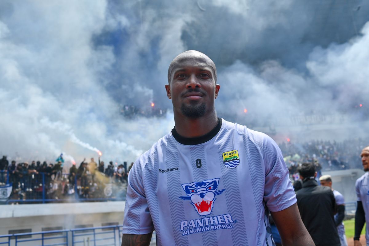 Persib, Gervane Kastaneer, Bojan Hodak, Liga 1 2024-2025, David da Silva, Persib Bandung, Gervane Kastaneer Tinggalkan Persib Menuju Eropa, Dugaan Cedera…