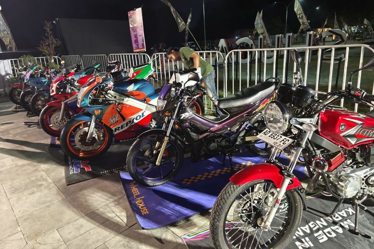 motor 2-tak, Motor 2-tak, Hobi motor 2-tak, Komunitas Motoe 2-tak Solo, Ratusan Pencinta Motor 2 Tak Ramaikan Kota Solo