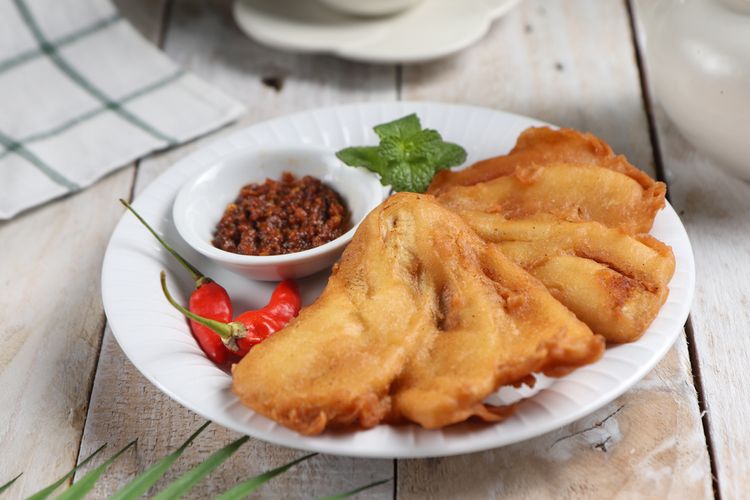 resep pisang goreng kipas, resep pisang goreng kipas crispy, resep pisang goreng kipas kriuk, resep pisang goreng kipas crispy tahan lama, adonan tepung gorengan, adonan tepung gorengan renyah tahan lama, Cara Racik Tepung untuk Pisang Goreng Kipas yang Garing dan Tidak Lembek, Rahasia Racikan Tepung Pisang Goreng Kipas, Resep Pisang Goreng Kipas ala Sajian Sedap, Cara Membuat Pisang Goreng Kipas, Tips Tambahan Agar Pisang Goreng Tidak Lembek