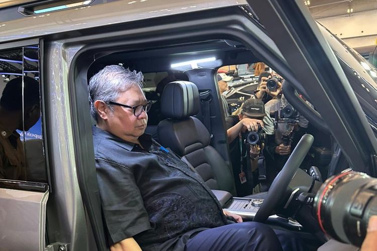 Airlangga Hartarto, Jetour, GJAW 2025, Handal Indonesia Motor, Jetour T2 Dirakit di Pabrik Handal, Menko Airlangga: Handal Terus