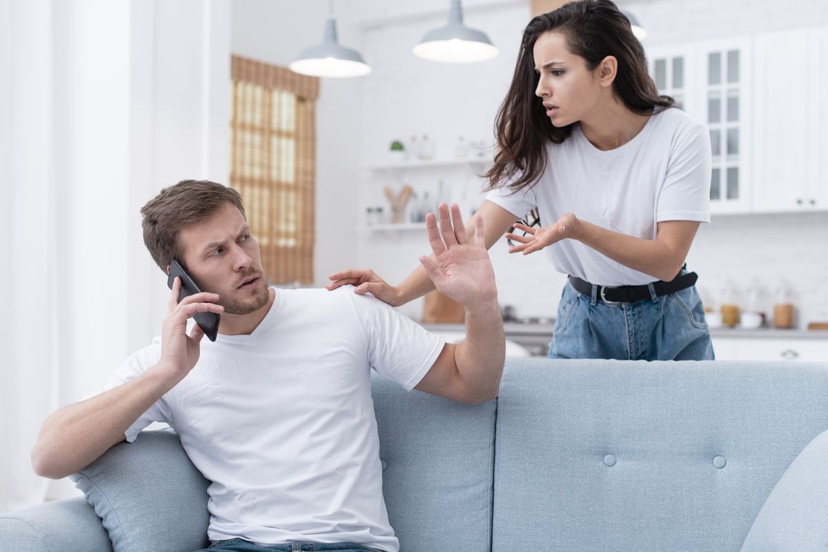 Acha Septriasa, cara mengendalikan emosi, acha septriasa cerai, Vicky Kharisma, cara mengontrol emosi saat marah, 7 Cara Mengendalikan Emosi untuk Pernikahan Lebih Harmonis, 1. Kenali diri sendiri, 2. Kenali tanda awal marah, 3. Ambil jeda, 4. Gunakan komunikasi asertif, 5. Mengatur ekspektasi, 6. Merawat diri sendiri, 7. Buat kesepakatan bersama