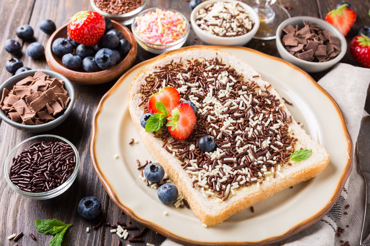 meses cokelat, kuliner belanda, apa itu hagelslag Belanda, hagelslag adalah, sejarah topping meses cokelat di roti, asal usul topping meses cokelat di roti, sejarah roti meses, asal usul roti meses, Sejarah Roti Meses, Jejak Kuliner Manis dari Belanda ke Indonesia