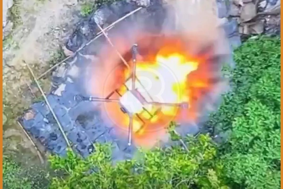 Thailand, Kamboja, F-16, drone, Drone, jet tempur F-16, thailand, Thailand Serang Posisi Strategis Kamboja dengan Jet F-16 dan Drone Bersenjata, Serangan Balasan atas Tembakan Roket Kamboja, Drone Tempur Lokal Thailand Mulai Tunjukkan Taji, Ratusan Sekolah Ditutup, Warga Mengungsi, Konflik Terburuk Dalam Satu Dekade, Hubungan Diplomatik Putus, Warga Diminta Mengungsi