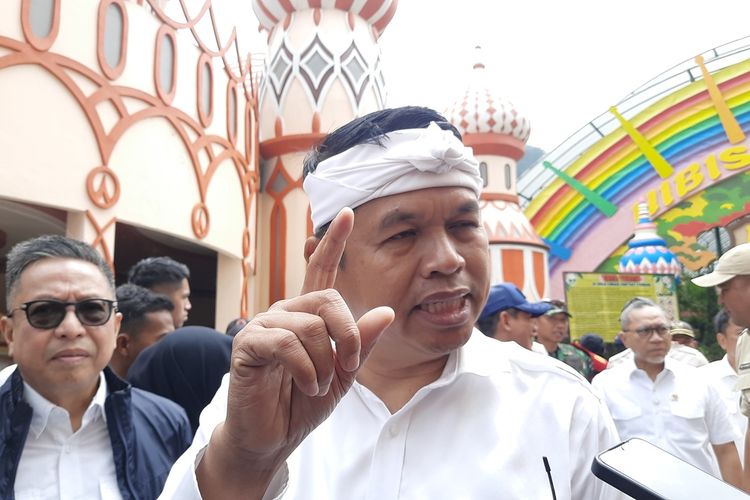 Dedi Mulyadi, study tour, larangan study tour, Study tour dilarang, Mendikdasmen, Polemik Study Tour: Dilarang Dedi Mulyadi, Diperbolehkan Mendikdasmen, Kini DPR Ikut Bicara