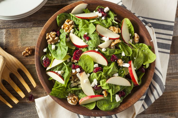salad, Perang Dunia II, hidangan utama, makanan penutup, dessert, Mengapa Salad Sering Jadi Hidangan Pembuka?