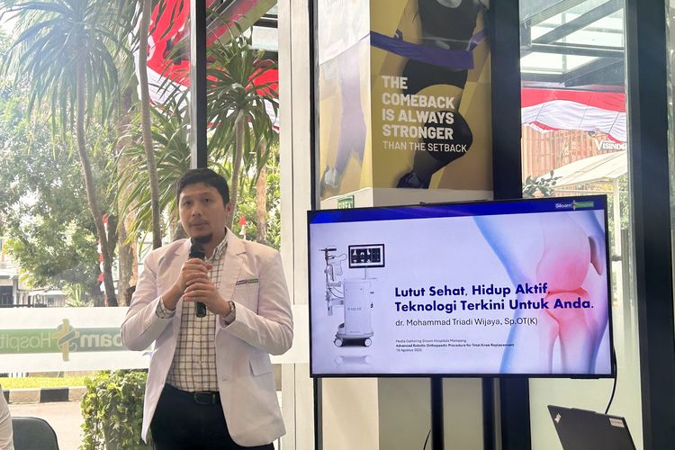 osteoarthritis, Penyakit lansia, Osteoartritis, pengapuran sendi, pengapuran sendi lutut, rumah sakit siloam mampang, siloam mampang, robot operasi lutut, robotic total knee replacement, 5 Alasan Robotic Total Knee Replacement Jadi Alternatif Modern untuk Pengapuran Sendi, 1. Operasi lebih presisi, 2. Minim trauma jaringan, 3. Pemulihan lebih cepat, 4. Implan lebih tahan lama, 5. Rasa aman saat operasi