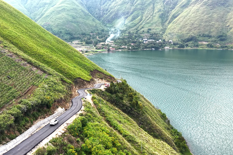 Danau Toba, Veloz Hybrid EV, Pekanbaru, mesin, Veloz Hybrid EV Lintas Nusa, Lintas Sumatera, Menembus Jarak dari Kota Bertuah ke Danau Toba Bersama Veloz Hybrid