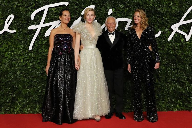 Giorgio Armani, profil Giorgio Armani, brand giorgio armani, karya giorgio armani, giorgio armani meninggal dunia, perjalanan karir giorgio armani, Profil Giorgio Armani, dari Masa Perang hingga Bangun Kerajaan Fashion Global, Profil Giorgio Armani, Lahirnya merek Giorgio Armani, Revolusi jas dan power suit, Armani merambah Hollywood, Ekspansi bisnis fesyen yang besar, Pengakuan dunia dan filosofi elegansi, Akhir perjalanan legenda dunia fashion