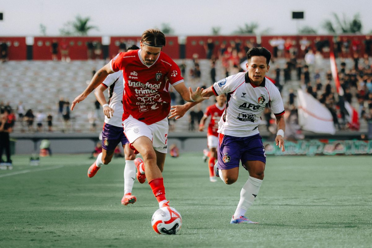 Bali United, Liga Indonesia, Persik Kediri, Super League, Bali United vs Persik, Persik, Hasil Bali United Vs Persik, Boris Kopitovic, Telmo Castanheira, Super League 2025-2026, Hasil Bali United vs Persik 1-1, Kopitovic Selamatkan Serdadu Tridatu