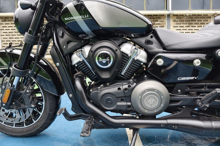 cruiser, Morbidelli, Spesifikasi Lengkap Morbidelli C252V, Tenaga 25 Tk dari Mesin V-Twin