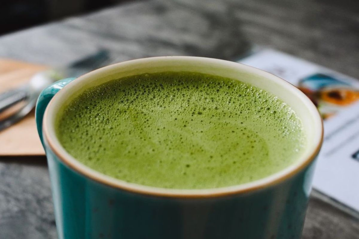 matcha mengandung kafein, kandungan kafein matcha, minuman matcha, kafein matcha dan kopi, kafein adalah, Matcha mengandung kafein, Minuman matcha, Kandungan kafein matcha, Apakah Matcha Mengandung Kafein? Ini Faktanya!