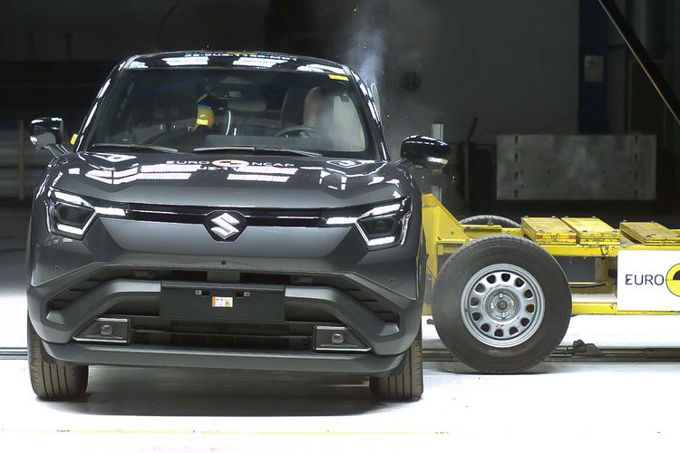 mobil, mobil listrik, baterai, Crash Test Mobil Listrik Lebih Rumit, Ada Risiko Setrum dan Kebakaran