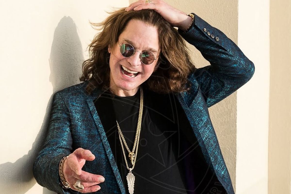 Ozzy Osbourne, Parkinson, Muhammad Ali, Robin Williams, Michael J Fox, ozzy osbourne meninggal, penyakit parkinson itu apa, penyakit parkinson apa, penyakit parkinson muhammad ali, Selain Ozzy Osbourne, Ini 7 Artis Dunia yang Mengidap Parkinson, 1. Ozzy Osbourne, 2. Muhammad Ali, 3. Robin Williams, 4. Michael J. Fox, 5. Neil Diamond, 6. Alan Alda, 7. Billy Connolly