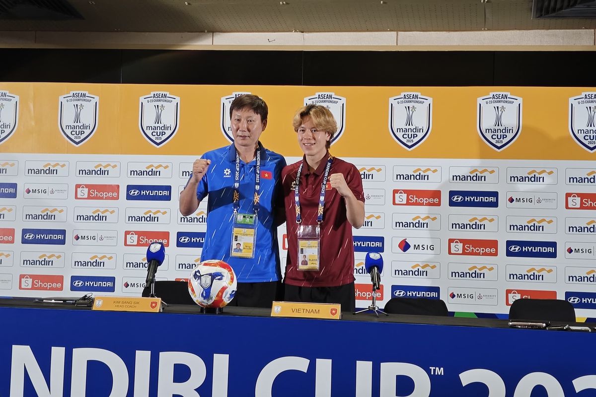 Timnas Vietnam, Kim Sang-sik, Timnas U23 Indonesia, ASEAN U23 Championship 2025, Indonesia vs Vietnam, Vietnam vs Indonesia, Piala AFF U23 2025, Keuntungan Vietnam Jelang Hadapi Indonesia di Final Piala AFF U23 2025