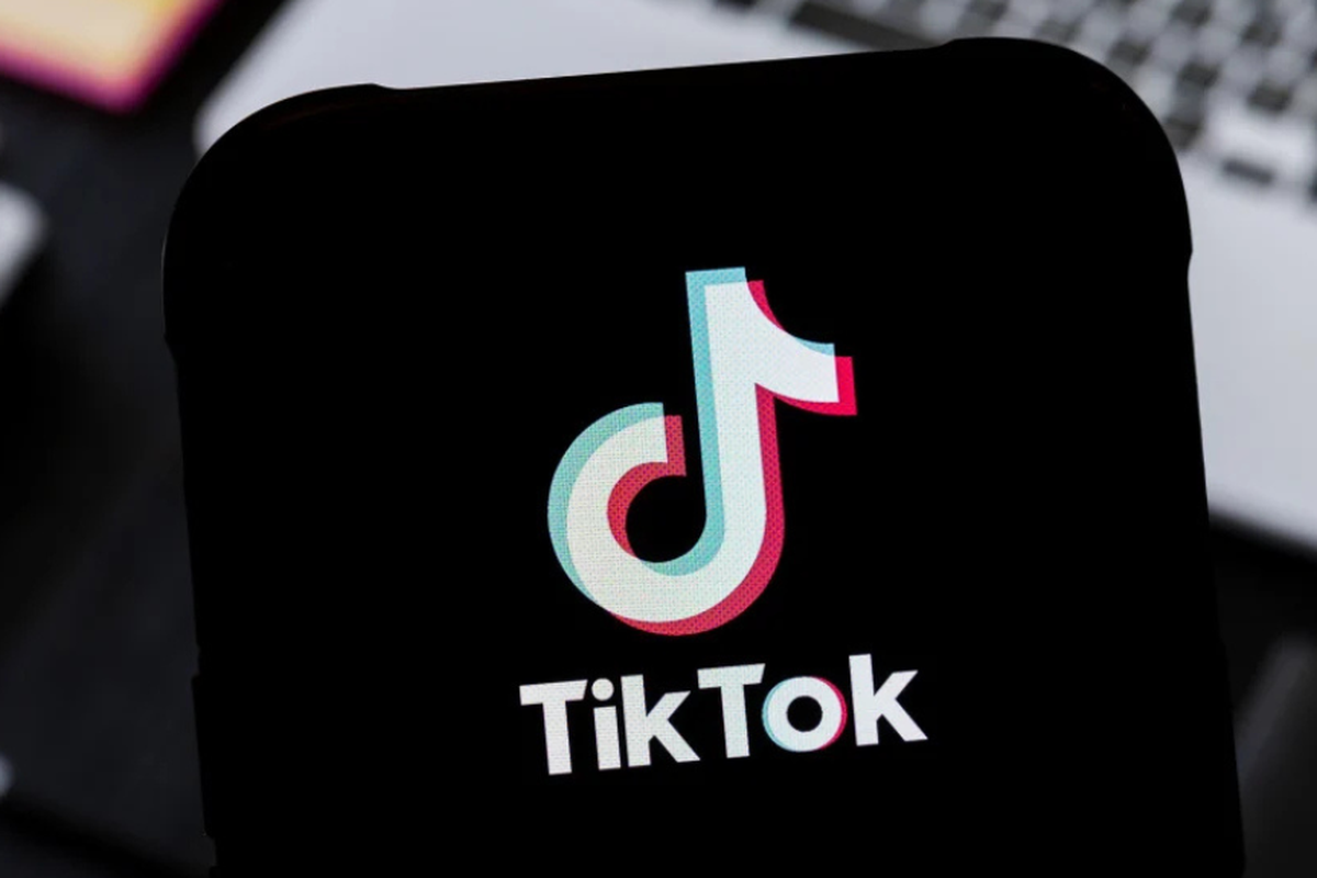 Fitur Live TikTok, fitur live tiktok mati, Fitur live TikTok dinonaktifkan, fitur live tiktok aktif, Fitur Live TikTok Aktif Lagi Usai 4 Hari Mati, Pemerintah Tegaskan Tak Ikut Campur, TikTok Jelaskan Alasan Penangguhan, Pemerintah: Bukan Instruksi Kami, Menkomdigi: TikTok Lakukan Secara Sukarela, Latar Belakang
