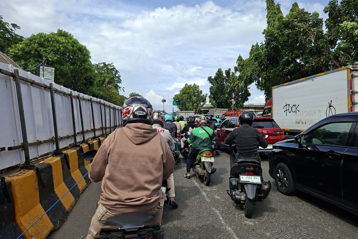 karakter, lalu lintas, Lalu Lintas di Jalan Raya, Cermin Budaya dan Disiplin Bangsa