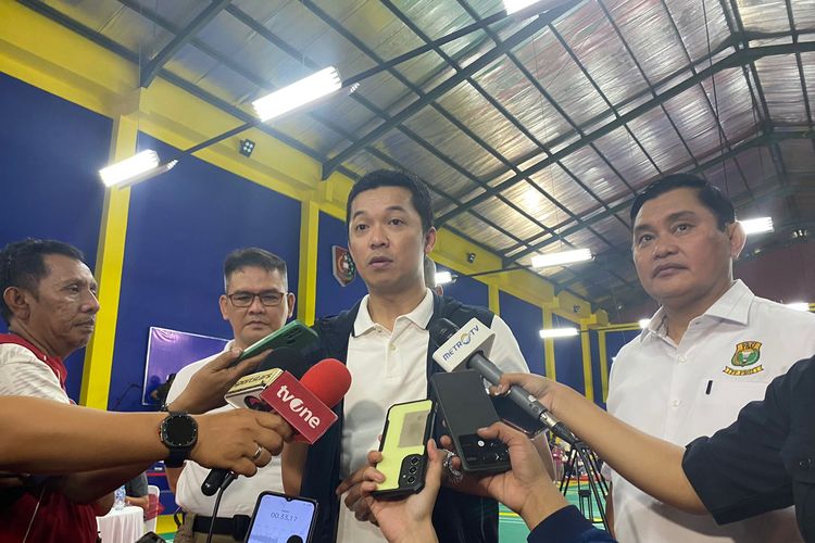 PBSI, Fadil Imran, Wamenpora, Taufik Hidayat, bulu tangkis, badminton, Bulu Tangkis, Ketum PBSI, ketum pbsi, Ketum PBSI dan Taufik Hidayat Resmikan Gor Bulu Tangkis di Tangerang, Sarana Bina Bakat Muda