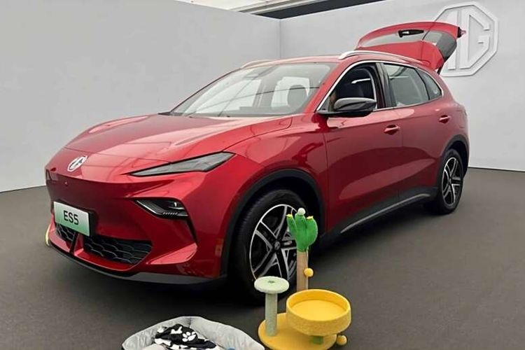 Pameran otomotif, Gaikindo Indonesia International Auto Show, GIIAS, mobil baru, mobil konvensional, mobil hybrid, mobil listrik, GIIAS 2025, pameran otomotif, Mobil Hybrid, Deretan Mobil Baru yang Akan Meluncur di GIIAS 2025