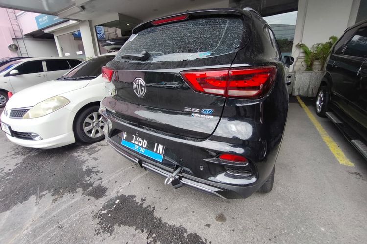 MG ZS EV tabrak hotel, Kondisi MG ZS EV setelah tabrak hotel, Mobli listrik tabrak hotel, Kondisi MG ZS EV Setelah Menabrak Hotel di Klaten