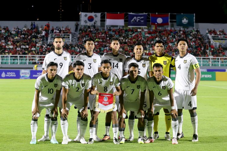Timnas U23 Indonesia, indonesia vs laos, Jens Raven, Gerald Vanenburg, Piala Asia U23 2026, kualifikasi piala asia u23 2026, Kans Indonesia Lolos Piala Asia U23 2026 Usai Ditahan Imbang Laos