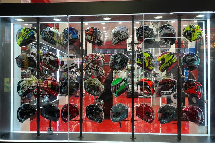 helm, Helm, harga helm murah, diskon helm, Pilihan Helm Harga Rp 300.000-an di Jakarta Fair 2025