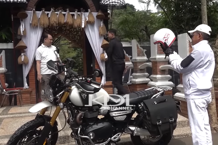 standar keselamatan, mobil China, Libur Imlek, Ganjil Genap, Dedi Mulyadi, Triumph Scrambler, Puncak Bogor, Kekerasan di Jalan, Setir Yoke, Ganjil Genap Jakarta, Standar Wajib Mobil China
