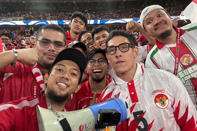 Indonesia, timnas Indonesia, suporter timnas Indonesia, Piala Dunia, Kualifikasi Piala Dunia 2026 Zona Asia, Ganindra Bimo Janji Dukung Timnas Indonesia sampai Tua, Cinta Tak Pernah Habis