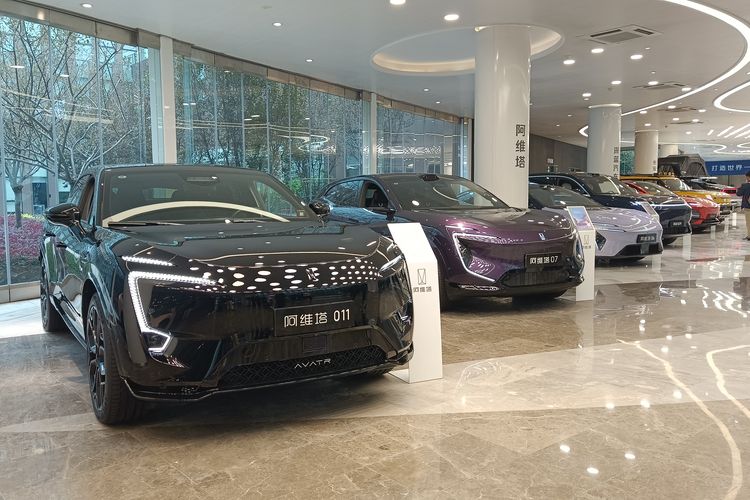 Gaikindo, mobil listrik, industri otomotif, insentif pemerintah, Industri Otomotif Siap Hadapi Situasi Tanpa Insentif Mobil Listrik