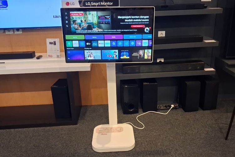 hands on, LG Smart Monitor Swing, Hands-on LG Smart Monitor Swing, Layar Sentuh dengan Stand Fleksibel, Desain dan stand yang fleksibel, Layar sentuh 32 Inci 4K lega, tapi.., Bisa streaming video langsung , Konektivitas dan Mirroring, Kesimpulan