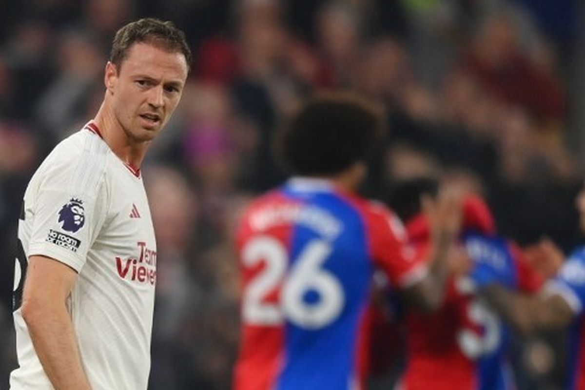 Darren Fletcher, Jonny Evans, Man United, Liga Inggris, Manchester United, Burnley, Jonny Evans Asisten Pelatih Man United, Paham Ruang Ganti Setan Merah