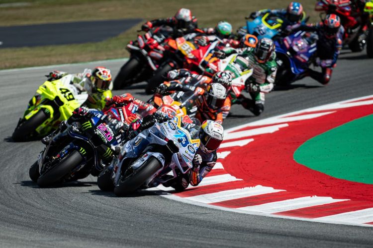 Populer Otomotif, Link Live Streaming, artikel terpopuler, Jorge Martin, Sprint Race, kualitas bbm, Mazda EZ-60, IMOS 2025, MotoGP Jepang 2025, diskon motor bebek, Mazda EZ-60 Resmi Dijual, Diskon Motor Bebek