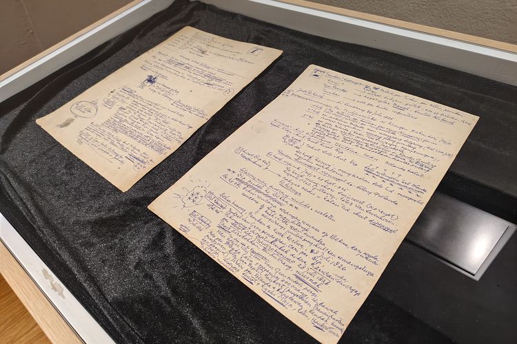 Galeri Nasional Indonesia, Perang Diponegoro, pameran nyala 200 tahun perang diponegoro, pameran nyala diponegoro, pameran nyala galeri nasional, Cerita Lukisan Pangeran Diponegoro Berkuda, Berawal dari Coretan Tinta Biru