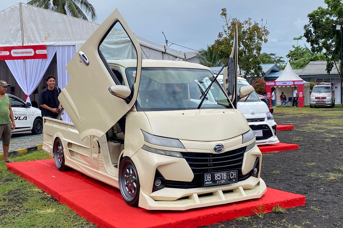 Gran Max, Daihatsu, modifikasi, Daihatsu Gran Max, Modifikasi Ekstrem Daihatsu Gran Max Pakai Pintu Gunting