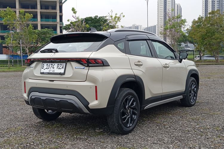 Eksterior, Suzuki, suzuki fronx, suzuki fronx sgx, suzuki Fronx GL, Perbedaan Eksterior Suzuki Fronx GL dan SGX, Mana yang Menarik?