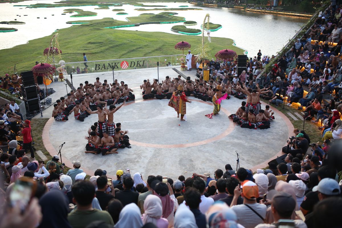 tari kecak Taman Mini, tari kecak taman mini, cara ke lokasi tari kecak tmii, lokasi tari kecak tmii, lokasi kecak taman mini, cara ke lokasi tari kecak tanam mini, Cara Menuju Lokasi Tari Kecak di Taman Mini, Simak Rutenya