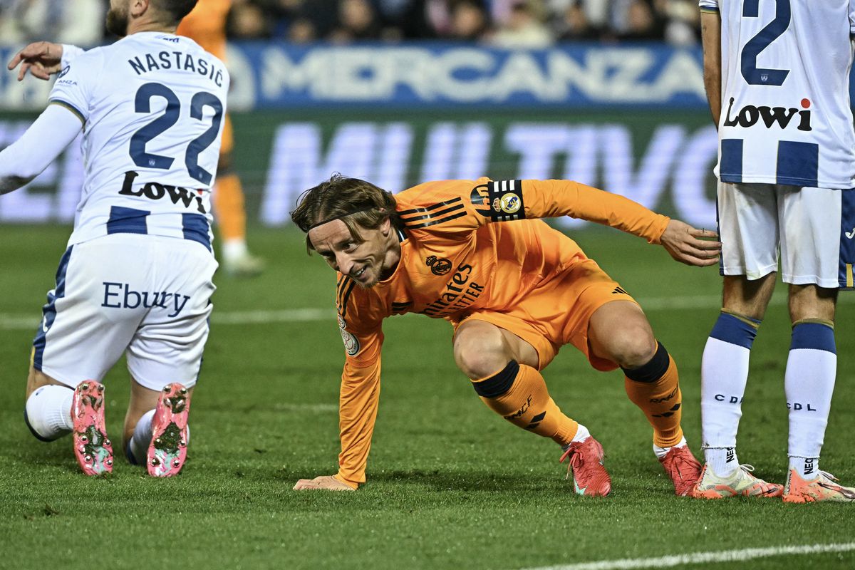 Luka Modric, Real Madrid, AC Milan, Arda Gueler, Serie A, Liga Italia, Luka Modric Pergi ke AC Milan, Beri Kado Spesial untuk Arda Gueler