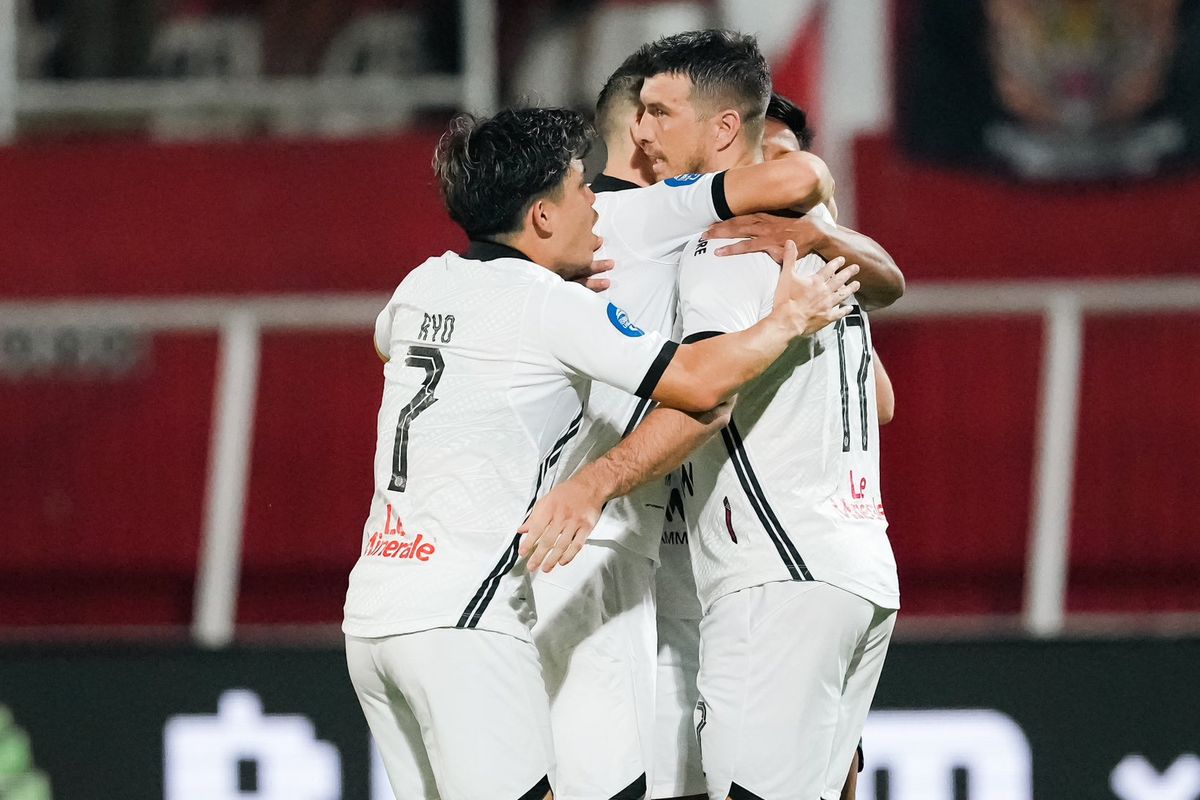 Persija Jakarta, Semen Padang, Liga 1, Persija vs Semen Padang, Persija Vs Semen Padang, persija jakarta, Maciej Gajos, Carlos Pena, Persija Vs Semen Padang, Macan Kemayoran Siap Menang Lagi