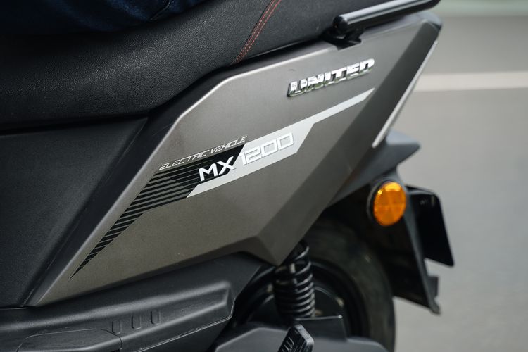 baterai Lithium, skutik, United E-Motor, Skutik, motor listrik, baterai lithium, United Luncurkan MX-1200 Li, Kini Pakai Baterai Lithium