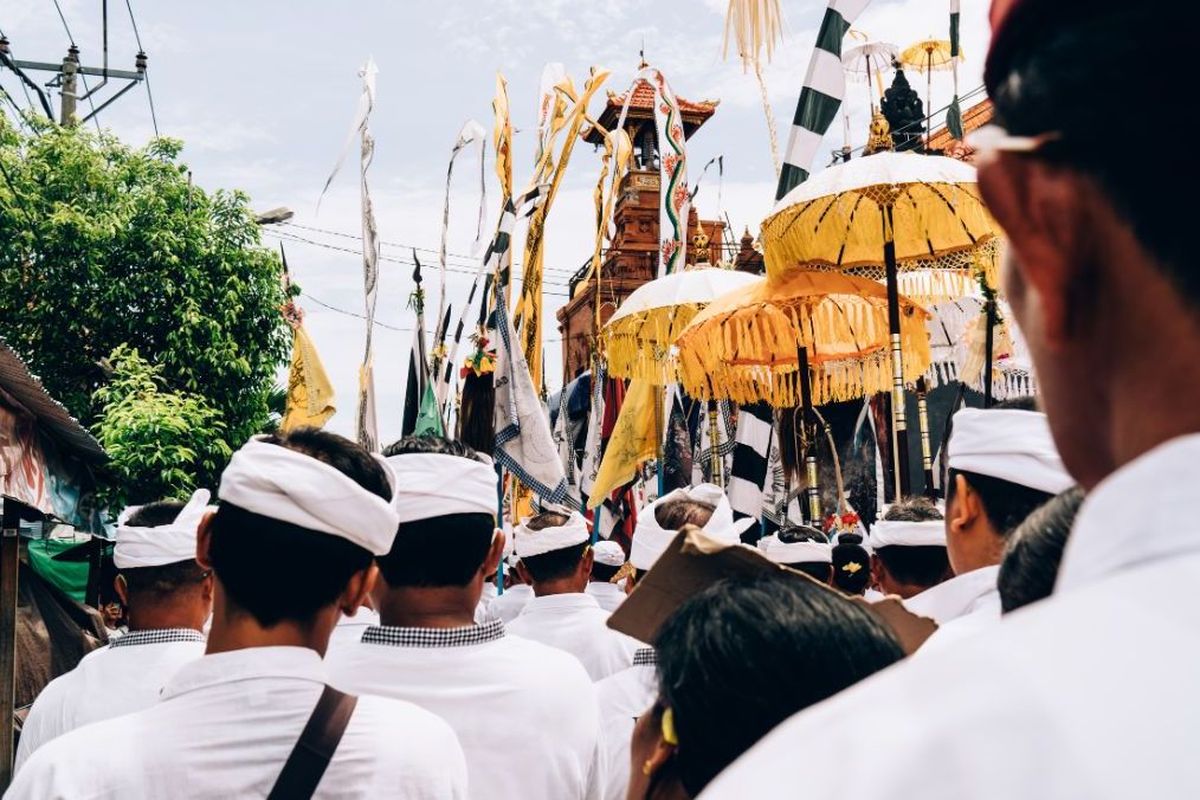 Galungan, Hari Raya Galungan, Sejarah Hari Raya Galungan, rangkaian kegiatan galungan, Bagaimana Sejarah Hari Raya Galungan, dan Apa Saja Rangkaian Kegiatannya?