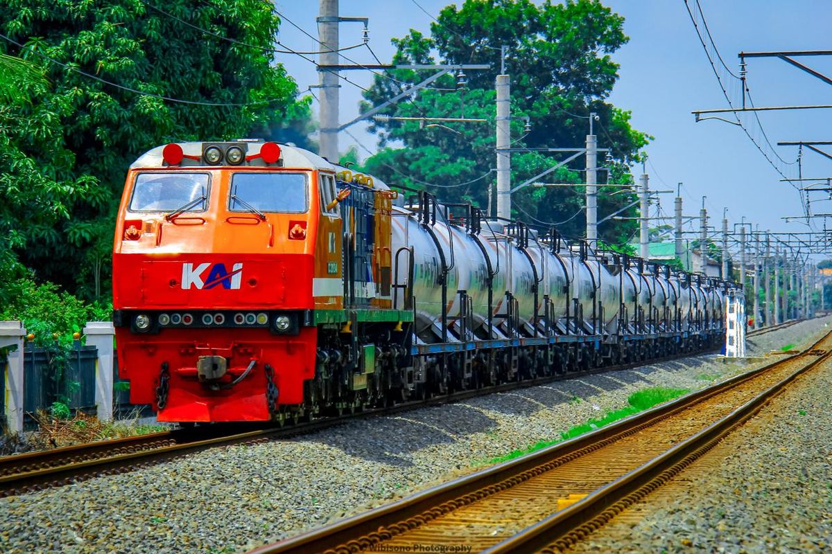 PT KAI, Proyek Strategi Nasional, dirut pt kai bobby rasyidin, kereta api logistik kalimantan timur, KAI Siapkan Ekspansi Luar Jawa di 2026, PSN Kereta Logistik Kalimantan Timur Jadi Prioritas