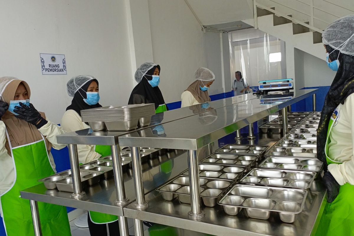 Bandung, dapur SPPG, bandung, Dapur SPPG, Sertifikat Laik Higienis Sanitasi, Baru 9 dari 167 Dapur SPPG di Bandung Lolos Sertifikasi SLHS, Apa Penyebabnya?