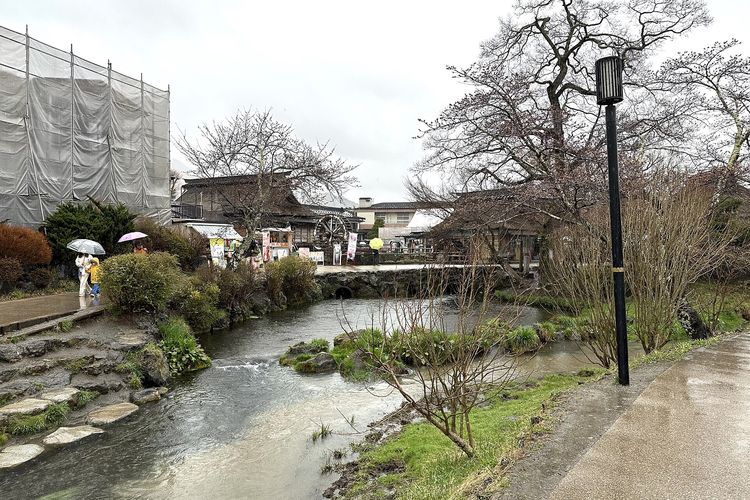 Oshino Hakkai, Bukan Keberuntungan, 50.000 Koin Turis Cemari Air Kolam di Jepang