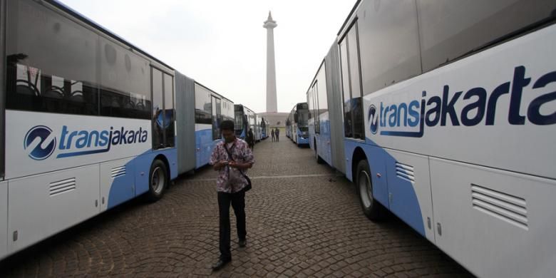 Transjakarta, bus gandeng listrik, rute B41, Transjakarta Mau Remajakan Bus Gandeng Pakai Bus Listrik