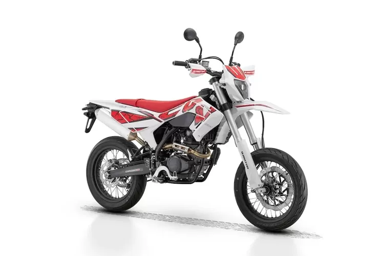 COV 125 X, COV 125 S, QJMotor, QJMotor Luncurkan COV 125 X dan S, Lawan Baru Segmen Trail