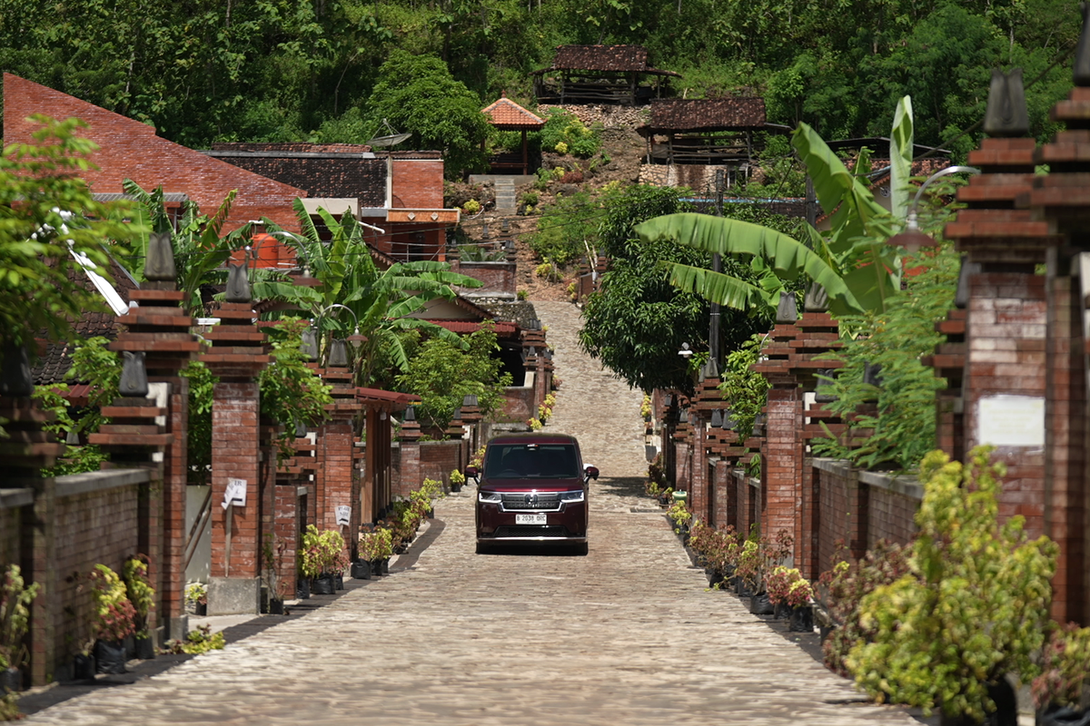 Honda Step WGN e:HEV, Dusun Wotawati, Fenomena Matahari Terlambat di Desa Wotawati Bersama Honda Step WGN